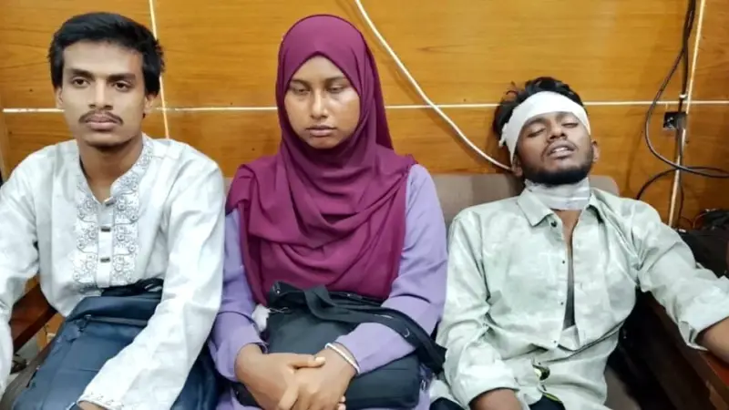 ফেনীতে জুলাই গণঅভ্যুত্থানের সংগঠকদের ওপর ছাত্রদলের হামলা ফেনীতে জুলাই গণঅভ্যুত্থানের সংগঠকদের ওপর ছাত্রদলের হামলা