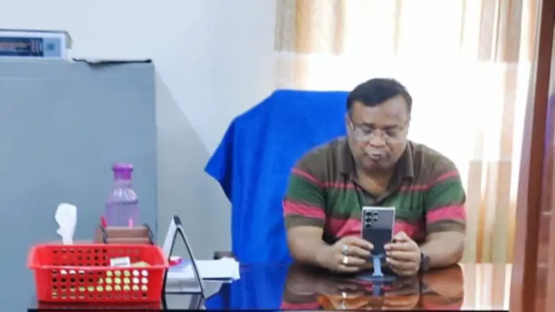 সাসপেন্ড হয়েও অফিস করছেন বিএমডিএ’র প্রকৌশলী ! সাসপেন্ড হয়েও অফিস করছেন বিএমডিএ’র প্রকৌশলী !