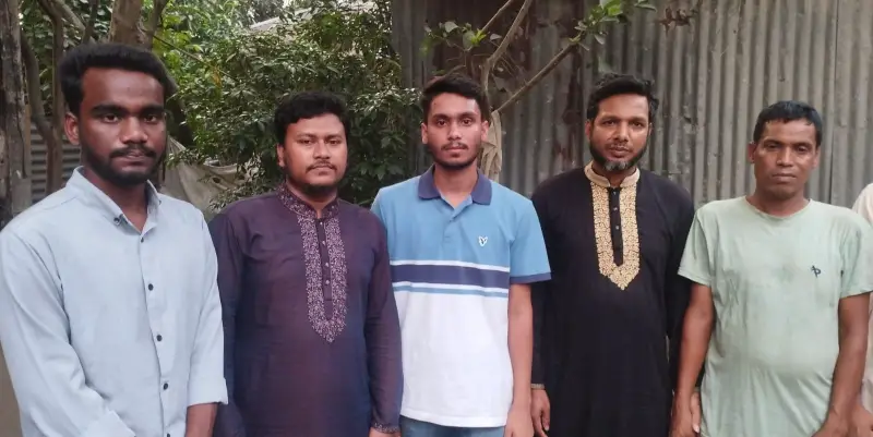 সিরাজগঞ্জে হিন্দু ছাত্রের বিশ্ববিদ্যালয়ে ভর্তির দায়িত্ব নিল ছাত্রশিবির সিরাজগঞ্জে হিন্দু ছাত্রের বিশ্ববিদ্যালয়ে ভর্তির দায়িত্ব নিল ছাত্রশিবির