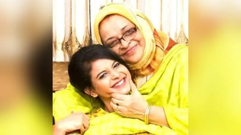 সব অসাধারণ মায়েদের জন্য রইল মা দিবসের শুভেচ্ছা: শবনম ফারিয়া সব অসাধারণ মায়েদের জন্য রইল মা দিবসের শুভেচ্ছা: শবনম ফারিয়া