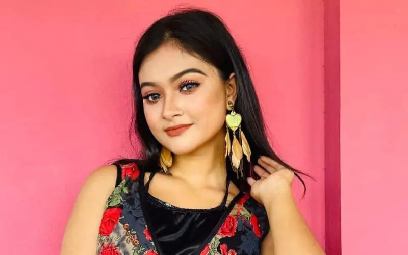 আমাকে নিতে হলে পেমেন্ট করে নিতে হবে, আমি একজন আর্টিস্ট: সুমাইয়া রিমু আমাকে নিতে হলে পেমেন্ট করে নিতে হবে, আমি একজন আর্টিস্ট: সুমাইয়া রিমু