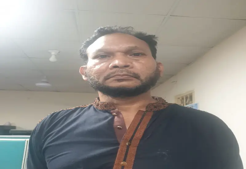 সিআইডি কর্তৃক বৈষম্যবিরোধী মামলার আসামি চায়না সোহেল গ্রেফতার সিআইডি কর্তৃক বৈষম্যবিরোধী মামলার আসামি চায়না সোহেল গ্রেফতার