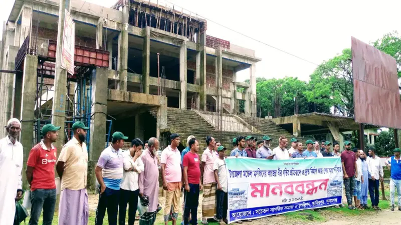 তাহিরপুর মডেল মসজিদ নির্মাণে ধীরগতি, দ্রুত নির্মাণ কাজ শেষ না হলে কঠোর কর্মসূচি তাহিরপুর মডেল মসজিদ নির্মাণে ধীরগতি, দ্রুত নির্মাণ কাজ শেষ না হলে কঠোর কর্মসূচি