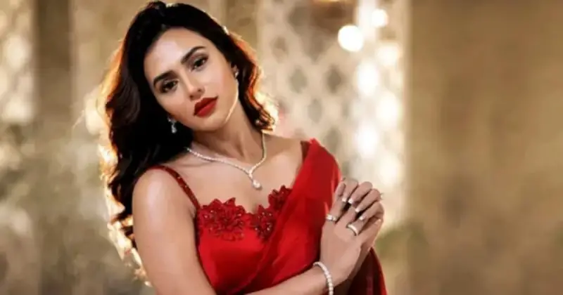 জামিন পেলেন নুসরাত ফারিয়া জামিন পেলেন নুসরাত ফারিয়া
