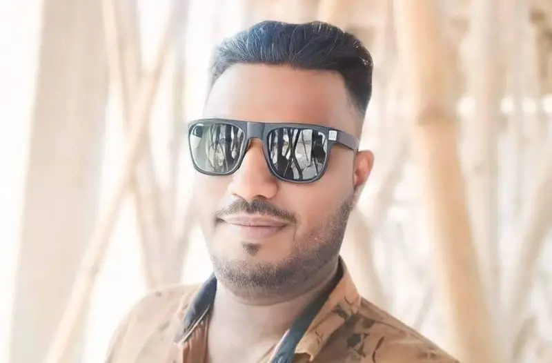হাসিনা পালানোর পরেও বংশালে যেভাবে শহীদ হয়েছিলেন পিকআপ ড্রাইভার রাজ! হাসিনা পালানোর পরেও বংশালে যেভাবে শহীদ হয়েছিলেন পিকআপ ড্রাইভার রাজ!