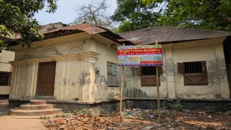 মাত্র ২৫০ টাকায় গড়ে উঠছে শিক্ষার আলো মাত্র ২৫০ টাকায় গড়ে উঠছে শিক্ষার আলো