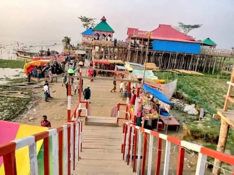 রায়পুরের আলতাফ মাষ্টারের ঘাট: প্রকৃতিপ্রেমীদের জন্য এক স্বর্গীয় রায়পুরের আলতাফ মাষ্টারের ঘাট: প্রকৃতিপ্রেমীদের জন্য এক স্বর্গীয়