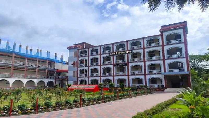মামলার খরচ দেখিয়ে ৩৩ লাখ টাকা লুট, তদন্ত কমিটি গঠন মামলার খরচ দেখিয়ে ৩৩ লাখ টাকা লুট, তদন্ত কমিটি গঠন