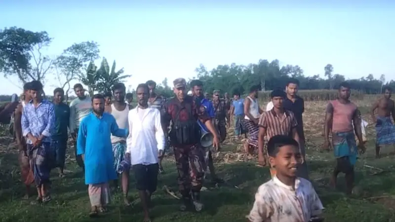 পাটগ্রাম সীমান্তে গভীর রাতে আবারও পুশ ইন’র চেষ্টা পাটগ্রাম সীমান্তে গভীর রাতে আবারও পুশ ইন’র চেষ্টা
