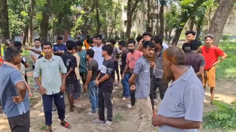 জয়পুরহাটে দুর্বৃত্তদের ছুরিকাঘাতে ছাত্রদল নেতা নিহত জয়পুরহাটে দুর্বৃত্তদের ছুরিকাঘাতে ছাত্রদল নেতা নিহত