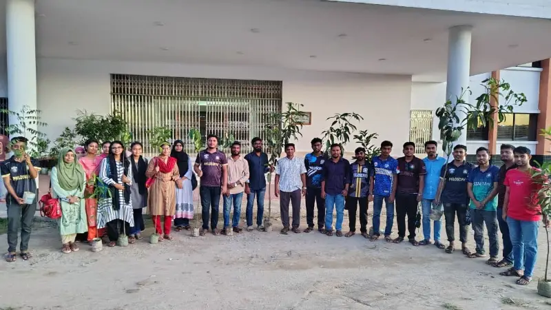 নজরুল বিশ্ববিদ্যালয়ে শিক্ষার্থীদের ব্যাতিক্রমী অ্যাসাইনমেন্ট বৃক্ষরোপণ নজরুল বিশ্ববিদ্যালয়ে শিক্ষার্থীদের ব্যাতিক্রমী অ্যাসাইনমেন্ট বৃক্ষরোপণ