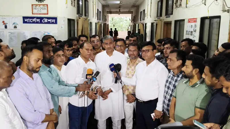 তারেক রহমানের প্রতিশ্রুতি অনুযায়ী ‘বিষপান করা’ সেই চার জুলাই যোদ্ধাকে আর্থিক সহায়তা প্রদান তারেক রহমানের প্রতিশ্রুতি অনুযায়ী ‘বিষপান করা’ সেই চার জুলাই যোদ্ধাকে আর্থিক সহায়তা প্রদান