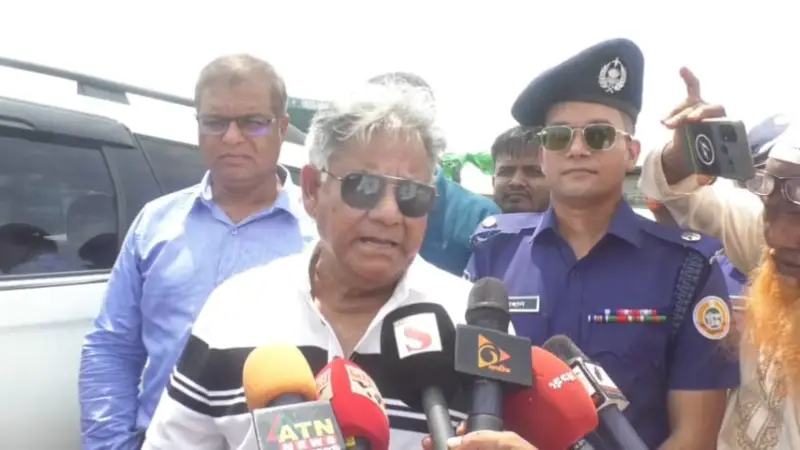 গত ঈদের মতো এবারও নৌ পথে কোনো সমস্যা হবে না: ভোলায় নৌ-পরিবহন উপদেষ্টা গত ঈদের মতো এবারও নৌ পথে কোনো সমস্যা হবে না: ভোলায় নৌ-পরিবহন উপদেষ্টা