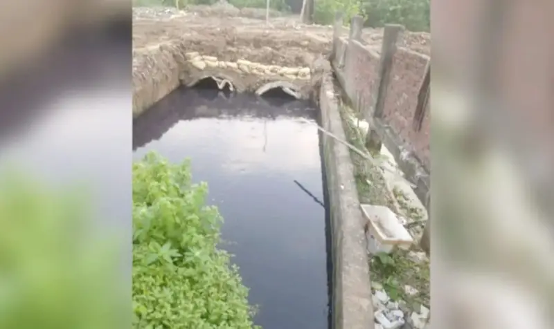 টঙ্গীতে আবাসন ভবন নির্মাণে মিনি খাল ভরাট, জলাবদ্ধতায় ৩ লাখ মানুষ পানিবন্দি