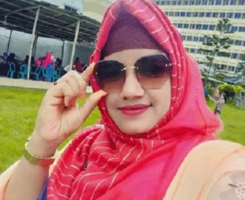 নীলফামারীতে সাবেক মহিলা ভাইস চেয়ারম্যান আটক নীলফামারীতে সাবেক মহিলা ভাইস চেয়ারম্যান আটক