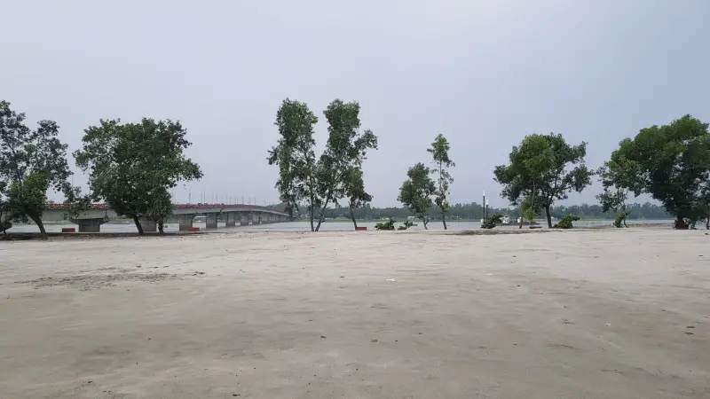 ধরলাপাড়ে রাষ্ট্রীয় খরচে ‘ডিসি পার্ক’, চলছে সমালোচনা ধরলাপাড়ে রাষ্ট্রীয় খরচে ‘ডিসি পার্ক’, চলছে সমালোচনা