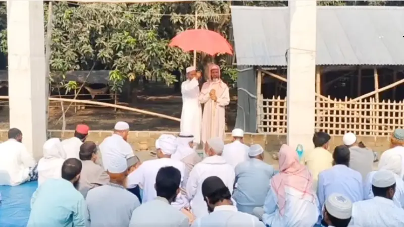 চাঁপাইনবাবগঞ্জে একদিন আগে শতাধিক পরিবারের ঈদ উৎসব চাঁপাইনবাবগঞ্জে একদিন আগে শতাধিক পরিবারের ঈদ উৎসব
