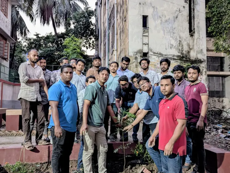 জবি ছাত্রদলের উদ্যোগে আন্তর্জাতিক পরিবেশ দিবসে বৃক্ষরোপণ কর্মসূচি পালিত জবি ছাত্রদলের উদ্যোগে আন্তর্জাতিক পরিবেশ দিবসে বৃক্ষরোপণ কর্মসূচি পালিত