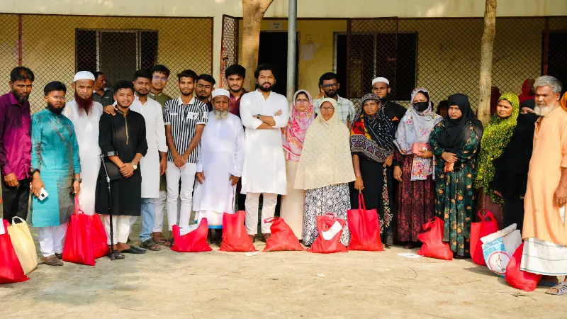 শহীদ পরিবারদের জন্য জাতীয় নাগরিক পার্টির কোরবানি ও ভোজ শহীদ পরিবারদের জন্য জাতীয় নাগরিক পার্টির কোরবানি ও ভোজ