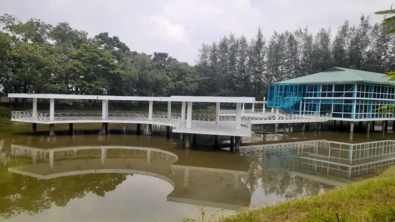 চরফ্যাশনে বন্ধ খামারবাড়ি, হতাশ দর্শনার্থীরা চরফ্যাশনে বন্ধ খামারবাড়ি, হতাশ দর্শনার্থীরা
