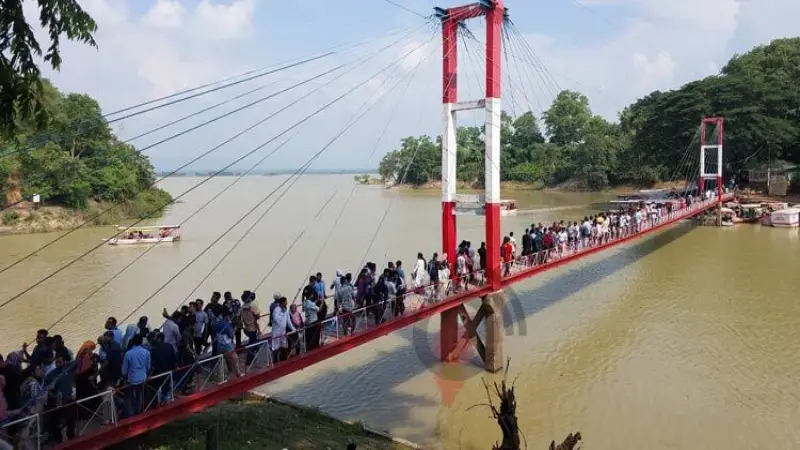 রাঙ্গামাটিতে পর্যটকের ঢল, প্রাণ ফিরে পেল দৃষ্টিনন্দন পাহাড়ি প্রকৃতি রাঙ্গামাটিতে পর্যটকের ঢল, প্রাণ ফিরে পেল দৃষ্টিনন্দন পাহাড়ি প্রকৃতি