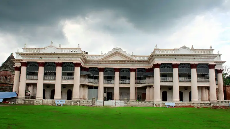 পুঠিয়া রাজবাড়ি: বাংলার এক অনন্য প্রত্নতাত্ত্বিক নিদর্শন পুঠিয়া রাজবাড়ি: বাংলার এক অনন্য প্রত্নতাত্ত্বিক নিদর্শন