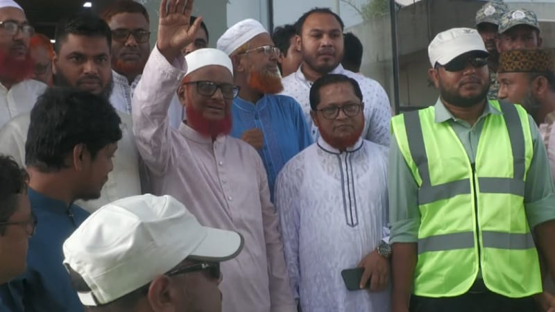 জনসমর্থন থাকলে কেউ পালায় না: এটিএম আজহারুল ইসলাম জনসমর্থন থাকলে কেউ পালায় না: এটিএম আজহারুল ইসলাম