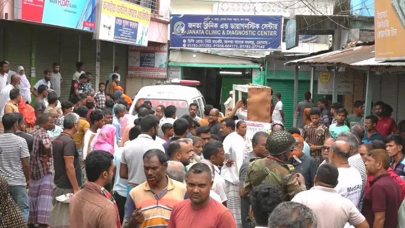 ভুল চিকিৎসায় প্রসূতির মৃত্যুর অভিযোগে ক্লিনিক সিলগালা, আটক ৩ ভুল চিকিৎসায় প্রসূতির মৃত্যুর অভিযোগে ক্লিনিক সিলগালা, আটক ৩
