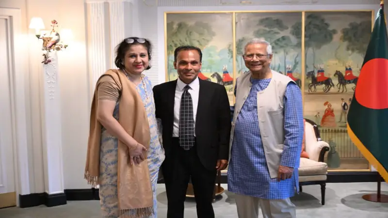 ড. ইউনূস-টমি মিয়া বৈঠক, হসপিটালিটি ও নারী উদ্যোক্তা বিকাশে নতুন দিগন্ত ড. ইউনূস-টমি মিয়া বৈঠক, হসপিটালিটি ও নারী উদ্যোক্তা বিকাশে নতুন দিগন্ত