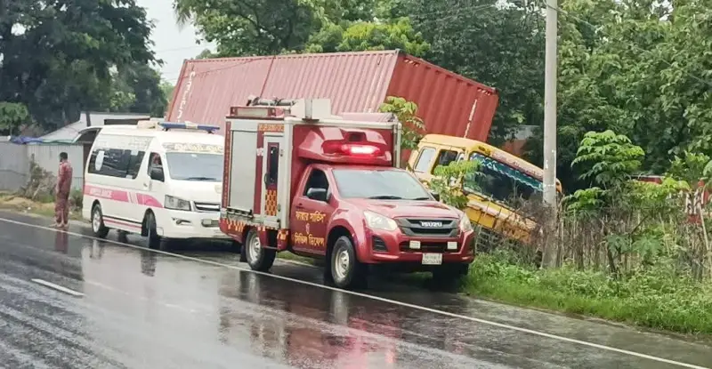 মীরসরাইয়ে লরির ধাক্কায় পথচারী নিহত মীরসরাইয়ে লরির ধাক্কায় পথচারী নিহত