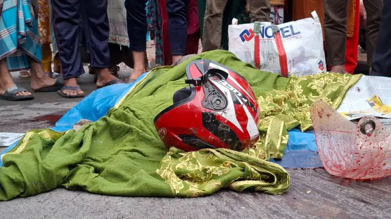 কুষ্টিয়ায় বালুবাহী ট্রাকের চাকায় পিষ্ট হয়ে ছাত্রদল নেতা নিহত কুষ্টিয়ায় বালুবাহী ট্রাকের চাকায় পিষ্ট হয়ে ছাত্রদল নেতা নিহত