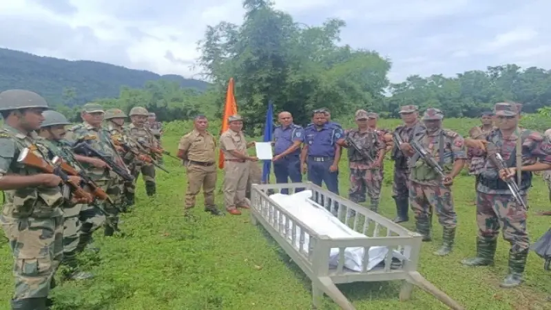 বাংলাদেশি যুবকের মরদেহ হস্তান্তর করেছে বিএসএফ বাংলাদেশি যুবকের মরদেহ হস্তান্তর করেছে বিএসএফ