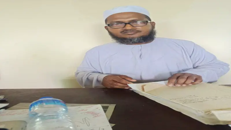 পলাতক চেয়ারম্যানের স্বাক্ষরে চাল বিক্রি, নিরাপত্তাকর্মী অভিযুক্ত পলাতক চেয়ারম্যানের স্বাক্ষরে চাল বিক্রি, নিরাপত্তাকর্মী অভিযুক্ত