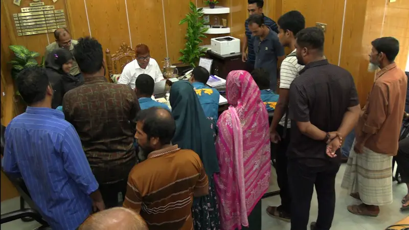 ময়মনসিংহ নির্বাচন কর্মকর্তার কার্যালয়ে দুদকের অভিযান ময়মনসিংহ নির্বাচন কর্মকর্তার কার্যালয়ে দুদকের অভিযান