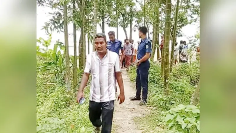 সাংবাদিকের ওপর হামলা চালিয়ে অবরুদ্ধ: উদ্ধার করেছে পুলিশ সাংবাদিকের ওপর হামলা চালিয়ে অবরুদ্ধ: উদ্ধার করেছে পুলিশ