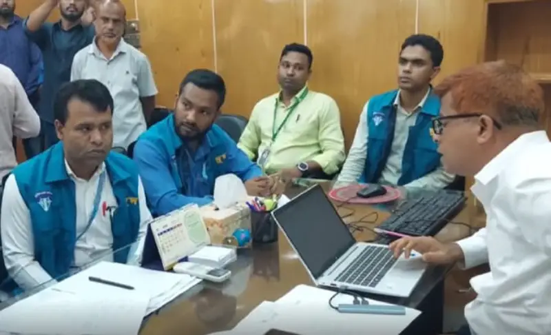 ময়মনসিংহে নির্বাচন কার্যালয়ে দুদকের অভিযান ময়মনসিংহে নির্বাচন কার্যালয়ে দুদকের অভিযান