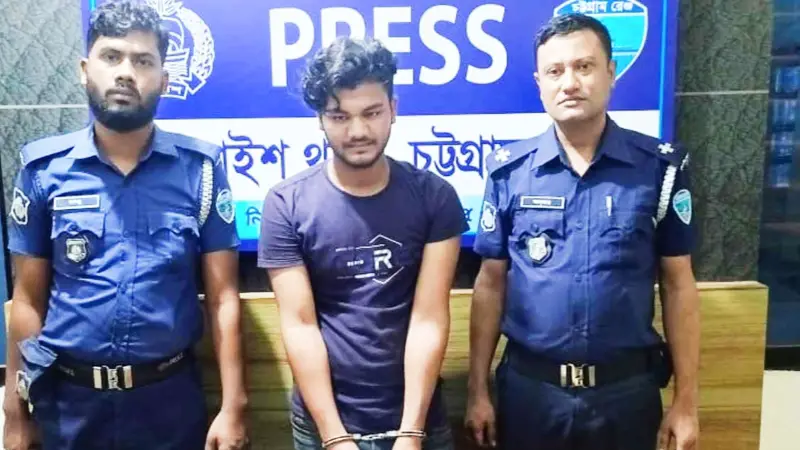 চন্দনাইশে ১৪ হাজার ইয়াবাসহ আটক হেলপার 