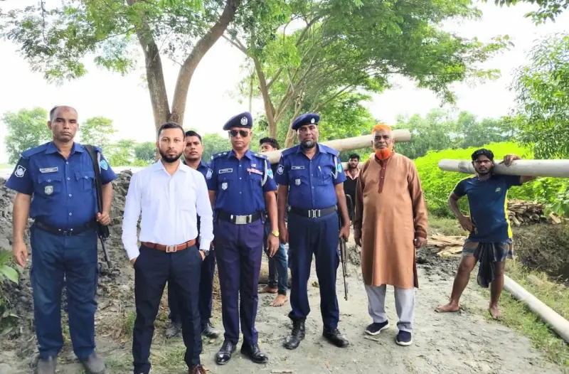 মুরাদনগরে কৃষি জমি রক্ষায় প্রশাসনের অভিযান মুরাদনগরে কৃষি জমি রক্ষায় প্রশাসনের অভিযান