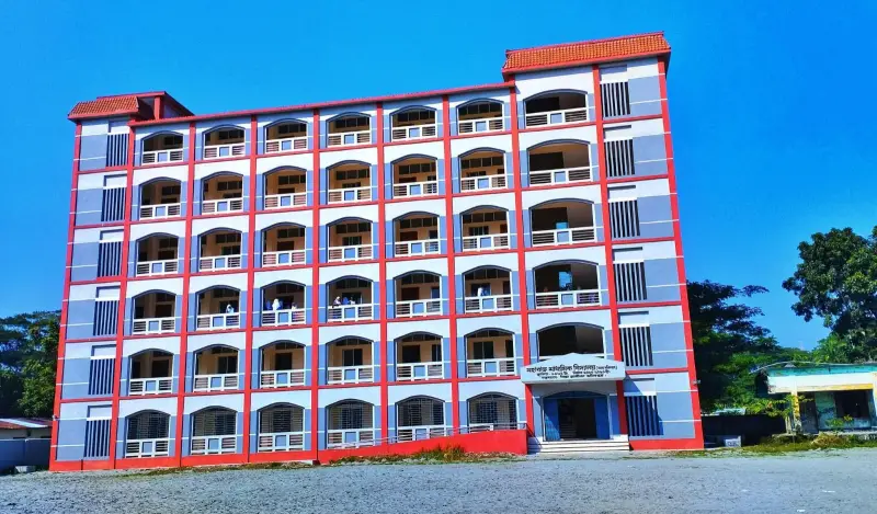 শ্রেণীকক্ষে জয় বাংলা শ্লোগান, এলাকাবাসীর ক্ষোভ শ্রেণীকক্ষে জয় বাংলা শ্লোগান, এলাকাবাসীর ক্ষোভ