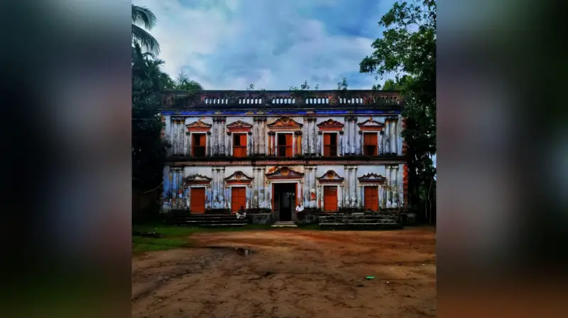 ঐতিহ্যের ছোঁয়ায় সময় কাটুক: মুরাদনগরের ৫ জমিদার বাড়ি হতে পারে পর্যটকদের নতুন গন্তব্য ঐতিহ্যের ছোঁয়ায় সময় কাটুক: মুরাদনগরের ৫ জমিদার বাড়ি হতে পারে পর্যটকদের নতুন গন্তব্য