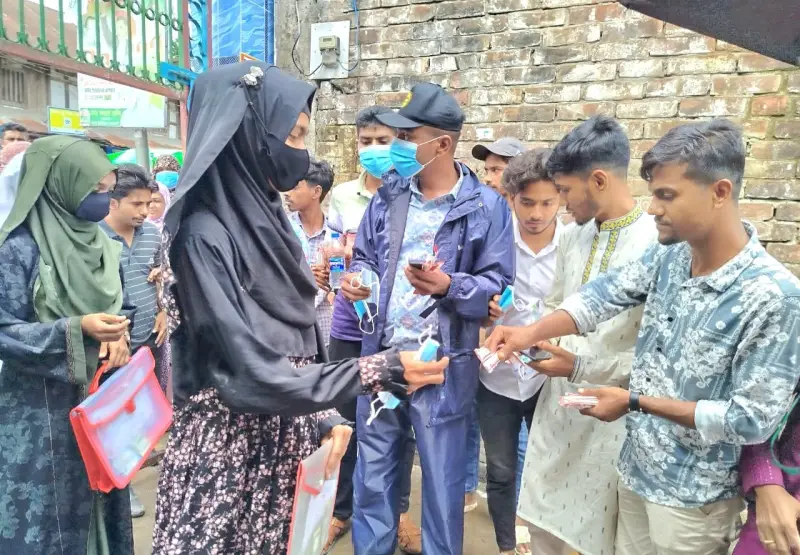 বাউফলে ছাত্রদলের উদ্যোগে এইচএসসি পরীক্ষার্থীদের সহায়তা বাউফলে ছাত্রদলের উদ্যোগে এইচএসসি পরীক্ষার্থীদের সহায়তা