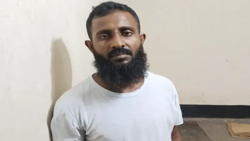 মাদ্রাসার শিশু শিক্ষার্থীকে বস্তায় ভরে নির্যাতন, শিক্ষক কারাগারে মাদ্রাসার শিশু শিক্ষার্থীকে বস্তায় ভরে নির্যাতন, শিক্ষক কারাগারে