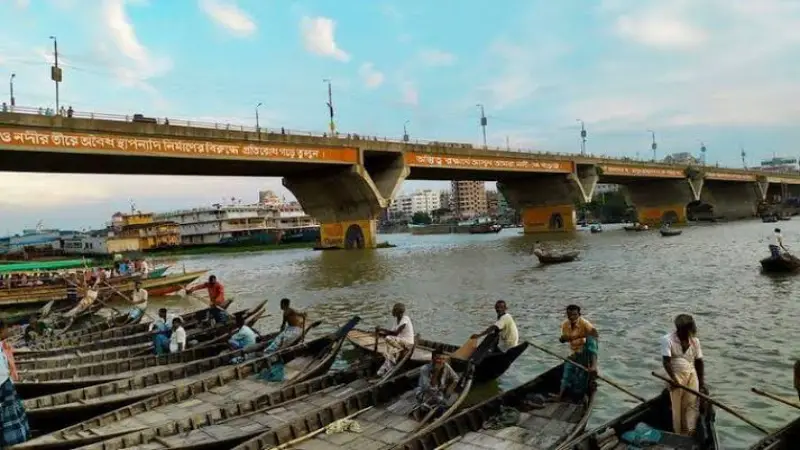 ইতিহাস, সম্ভাবনা ও বাস্তবতার দ্বন্দ্বে এক পরিবর্তনশীল জনপদ ইতিহাস, সম্ভাবনা ও বাস্তবতার দ্বন্দ্বে এক পরিবর্তনশীল জনপদ