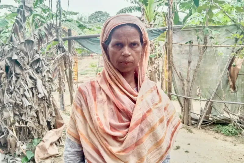 ৪০ বছরেও মাথা গোঁজার ঠাঁই মেলেনি বিধবা মমেনার ৪০ বছরেও মাথা গোঁজার ঠাঁই মেলেনি বিধবা মমেনার