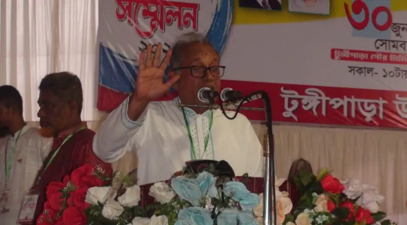 বাংলাদেশের মানুষ এখন নিজের পায়ে দাঁড়াতে চায়, ভারতের গোলামী করতে নয়: আসাদুজ্জামান রিপন বাংলাদেশের মানুষ এখন নিজের পায়ে দাঁড়াতে চায়, ভারতের গোলামী করতে নয়: আসাদুজ্জামান রিপন