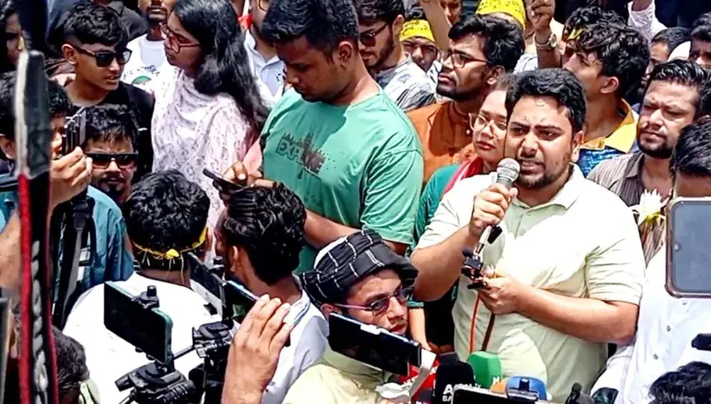 এটা হাসিনার বাংলাদেশ নয়, যে কোনো মূল্যে সীমান্ত হত্যা বন্ধ করতে হবে: নাহিদ ইসলাম এটা হাসিনার বাংলাদেশ নয়, যে কোনো মূল্যে সীমান্ত হত্যা বন্ধ করতে হবে: নাহিদ ইসলাম