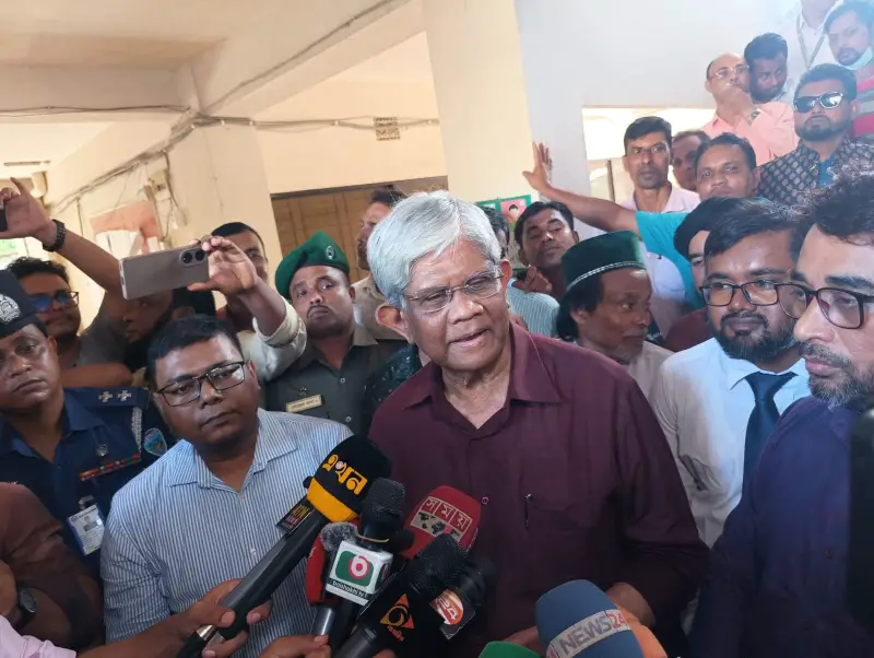 ব্যাংকে জমা রাখা টাকা ফেরত দিতে সরকার অঙ্গিকারবদ্ধ: অর্থ উপদেষ্টা ব্যাংকে জমা রাখা টাকা ফেরত দিতে সরকার অঙ্গিকারবদ্ধ: অর্থ উপদেষ্টা