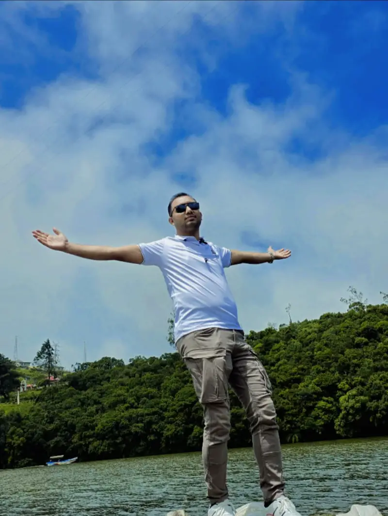 বাউফল থেকে বিশ্বজয়ের পথে বাউফল থেকে বিশ্বজয়ের পথে
