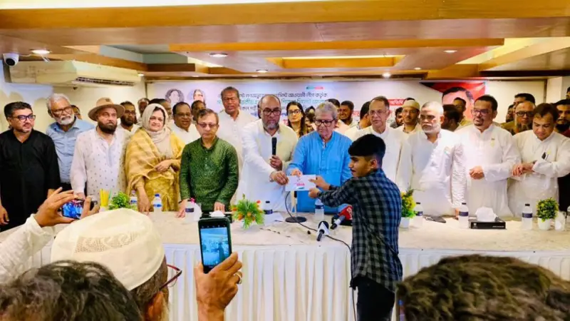 জুলাই বিপ্লবের শহীদ পরিবারদের সম্মাননা জানালো সিলেট জেলা বিএনপি জুলাই বিপ্লবের শহীদ পরিবারদের সম্মাননা জানালো সিলেট জেলা বিএনপি