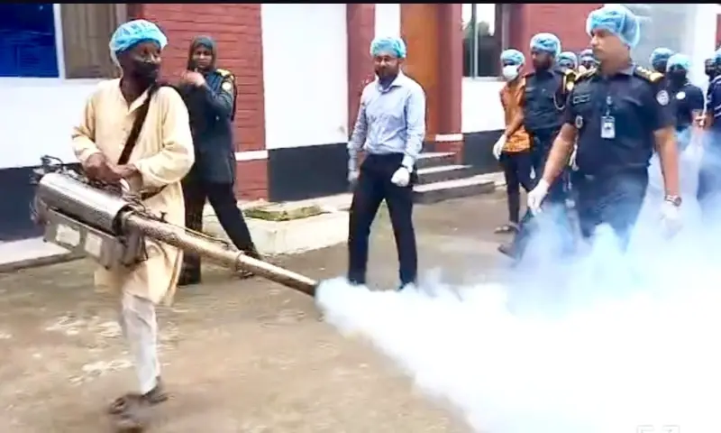 শেরপুর জেলা কারাগারে সপ্তাহব্যাপী ডেঙ্গু প্রতিরোধে অভিযান শুরু শেরপুর জেলা কারাগারে সপ্তাহব্যাপী ডেঙ্গু প্রতিরোধে অভিযান শুরু